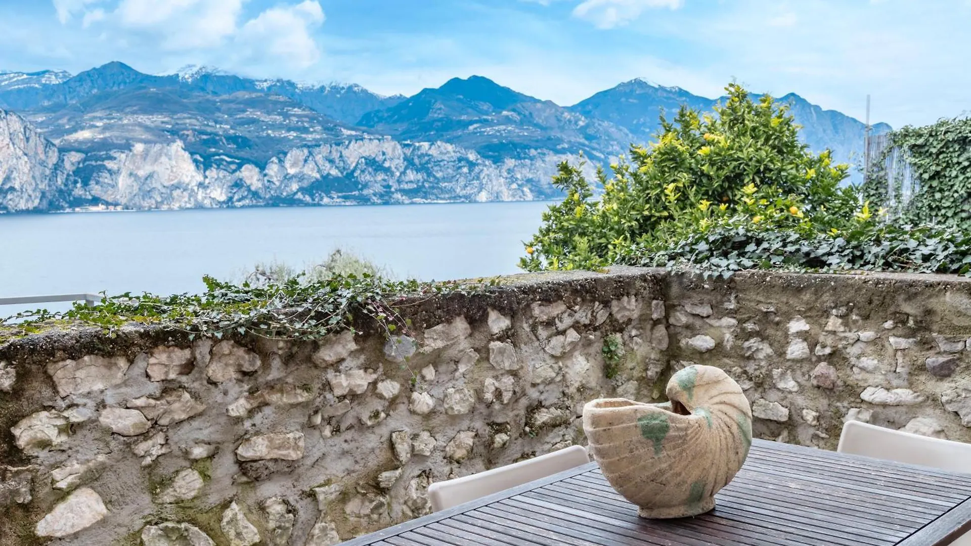 Ca De L'Angelon Aparthotel Brenzone sul Garda