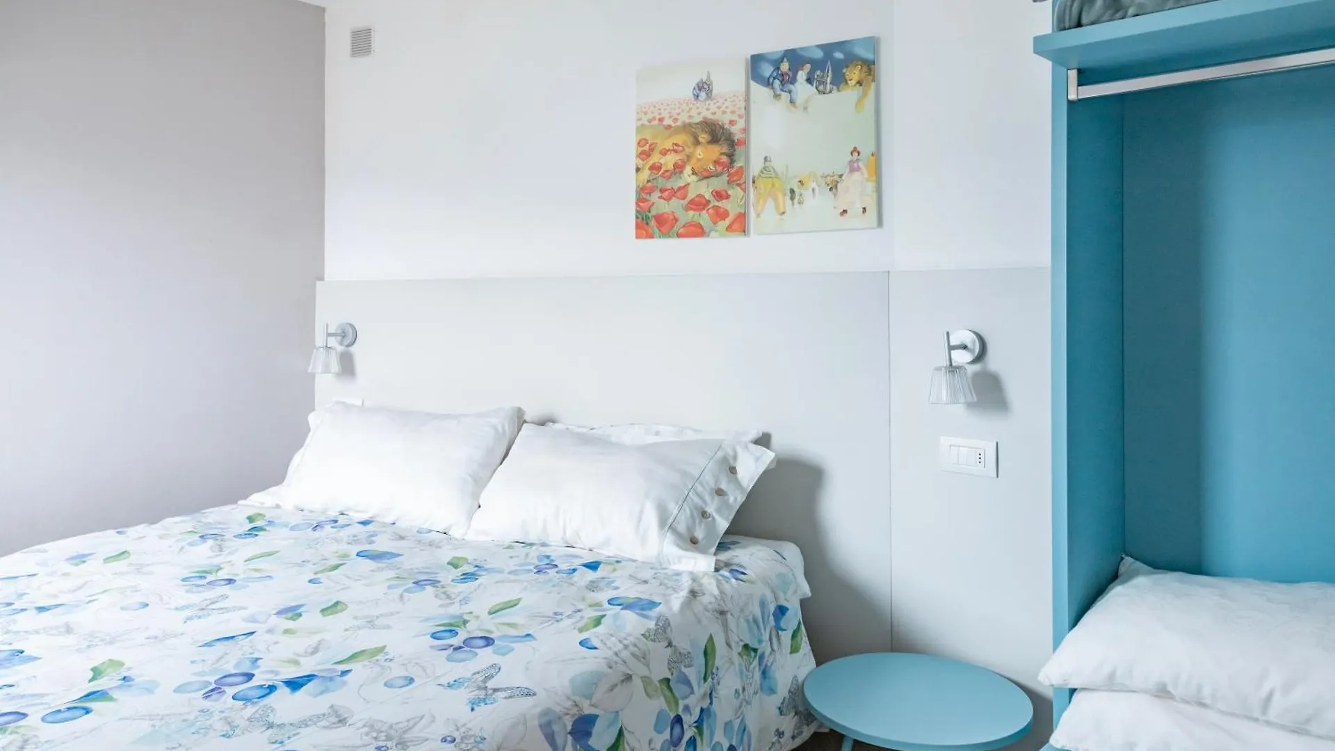Ca De L'Angelon Aparthotel Brenzone sul Garda Italy