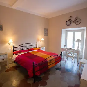 Quiriti 2*, Rom Italien